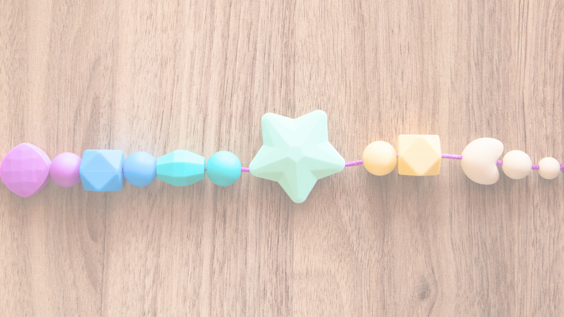 utilizzo del silicone alimentare nelle catenine ciuccio, quali sono i vantaggi, perline in silicone catenina colorate