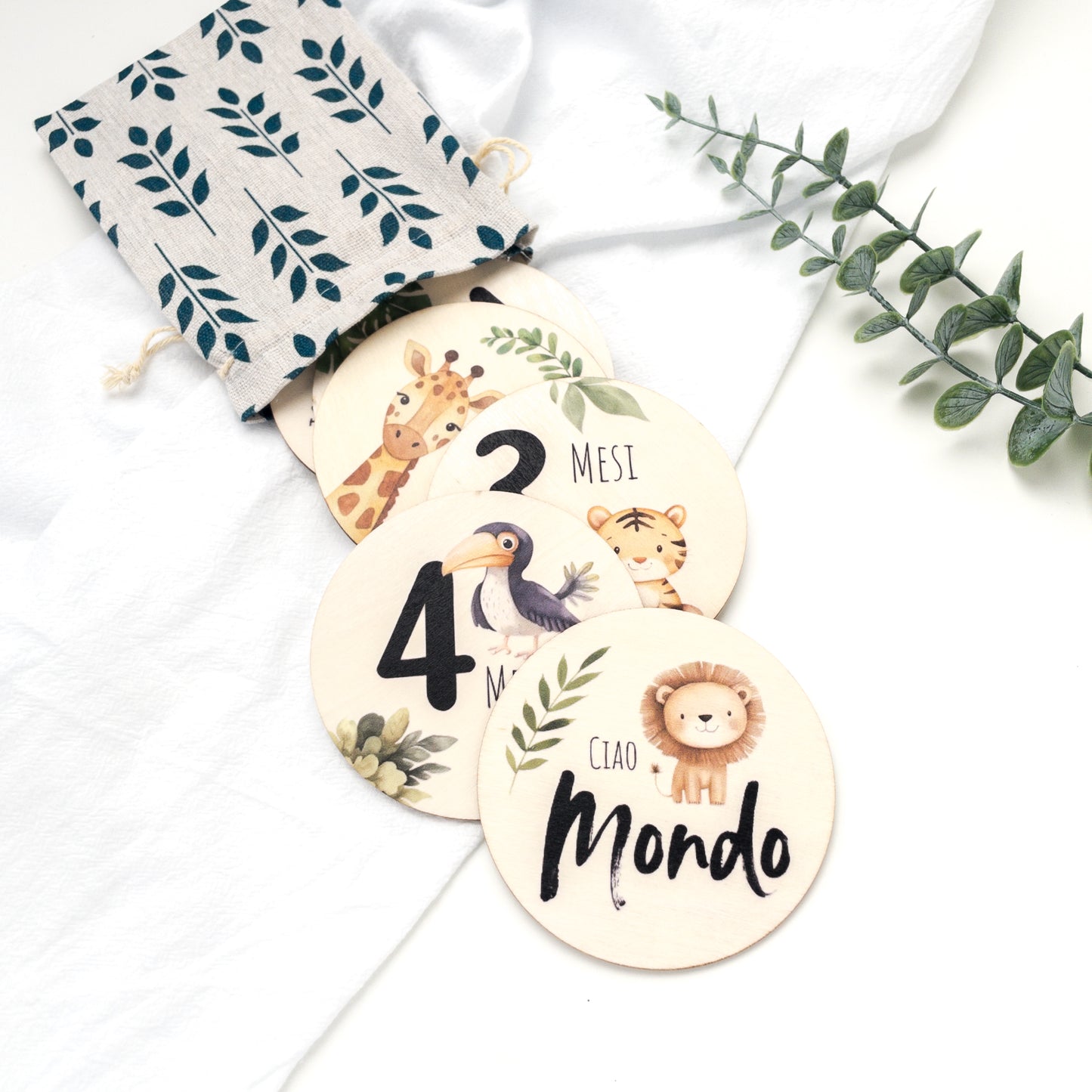 Complimese italiano card traguardi mensili neonato Safari Adventures