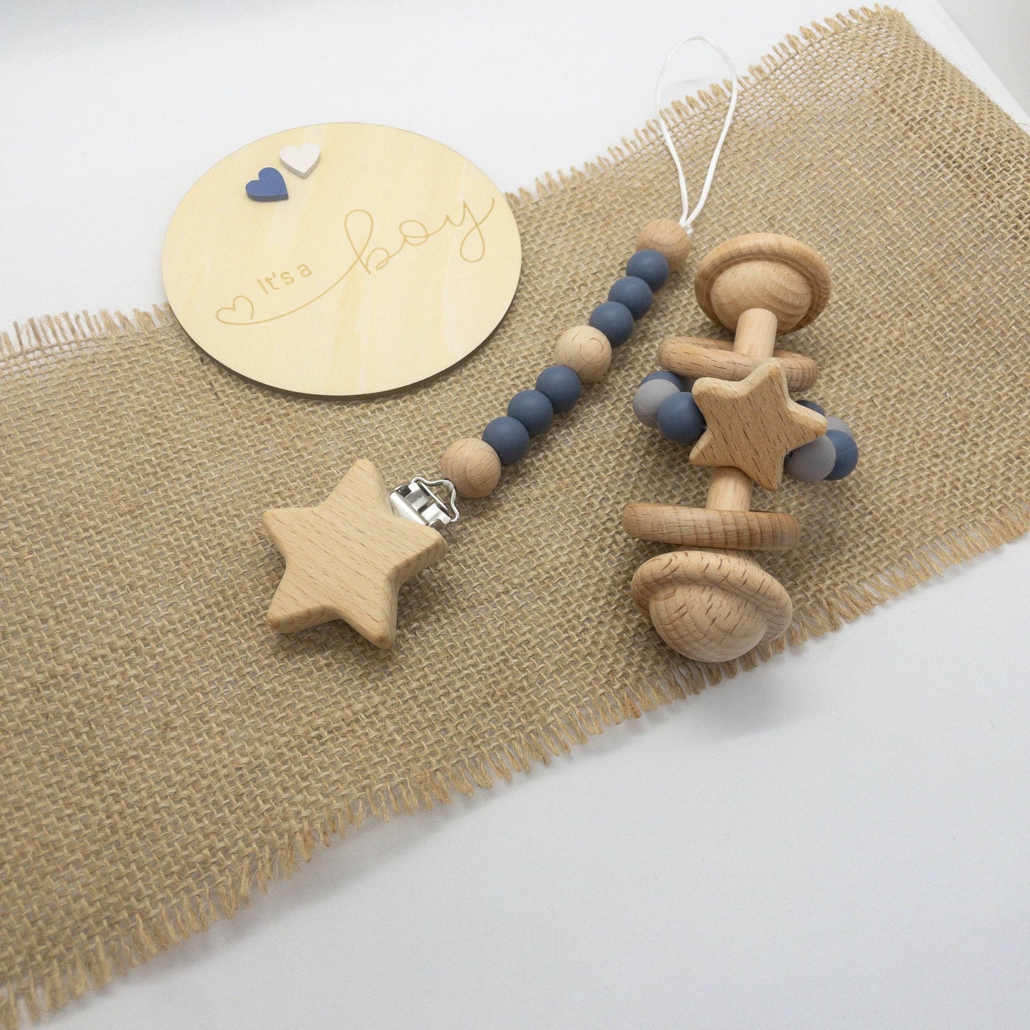 sonaglio neonato in legno con stella e catenella clip ciuccio stella in legno e silicone alimentare