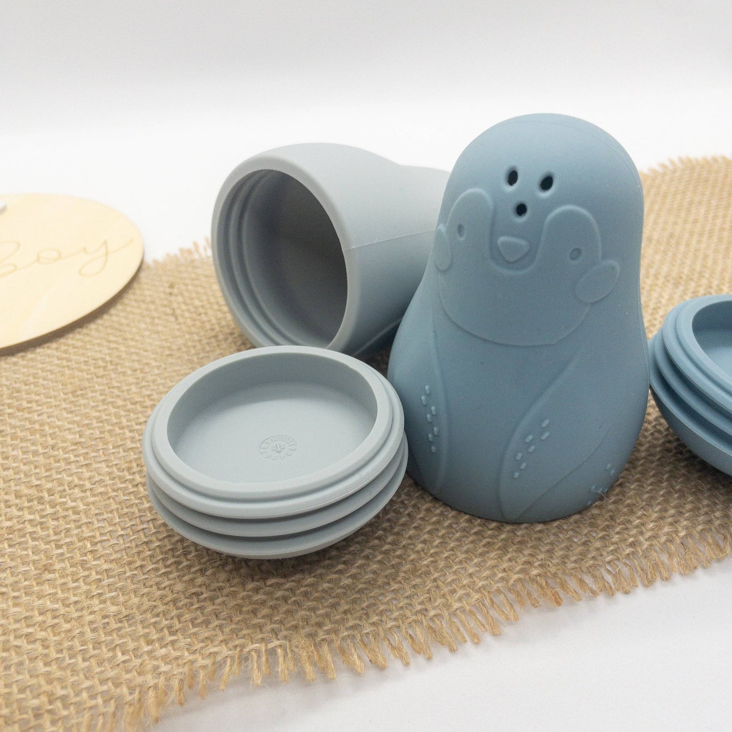 giocattoli bagnetto a forma di orso blu aperti