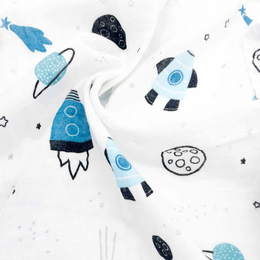 dettaglio tessuto cotone mussola per neonato maschio accessorio essenziale neo mamma bavaglino in cotone