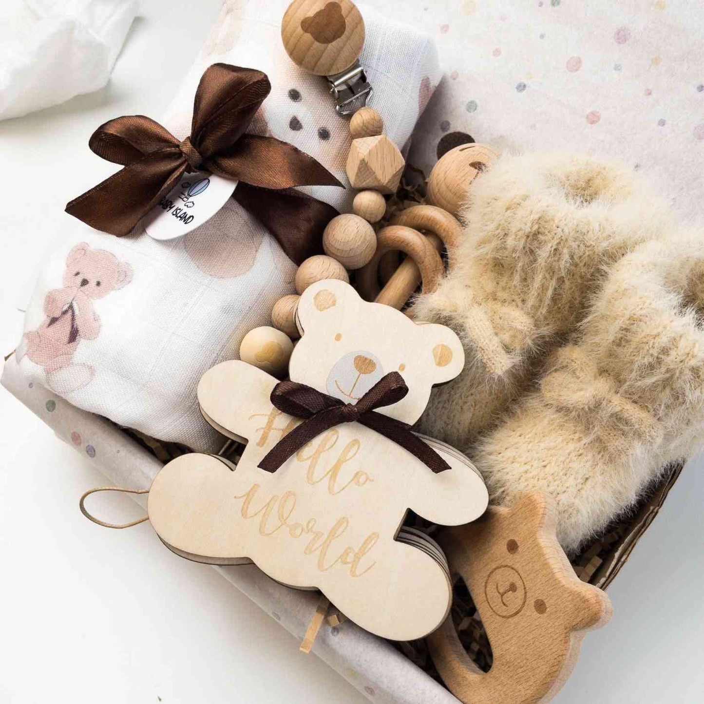 idea regalo per neonati genere neutro con card pietre miliari, mussola con orsetti e accessori cura neonato