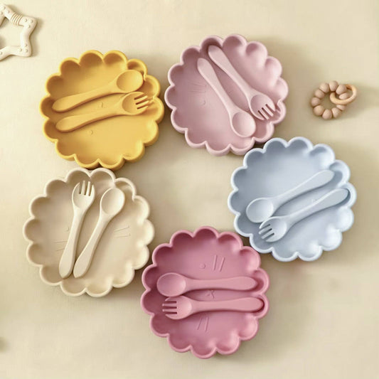 Set pappa in silicone adatto al microonde e facile da pulire, ideale per genitori e bimbi disponibile in rosa, rosa scuro, ocra, azzurro grigio, beige