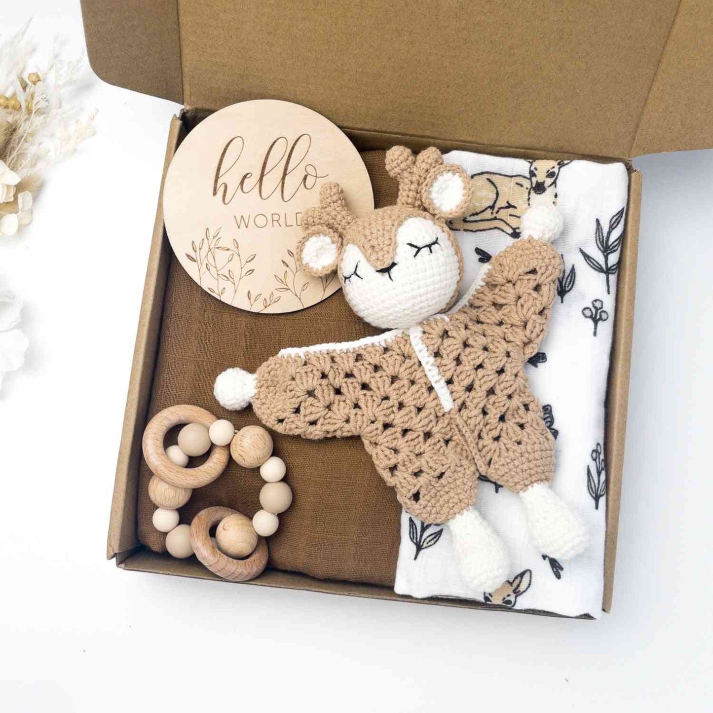idea regalo per neonata, idea regalo nascita, kit nascita con cerbiatto, regalo hello world