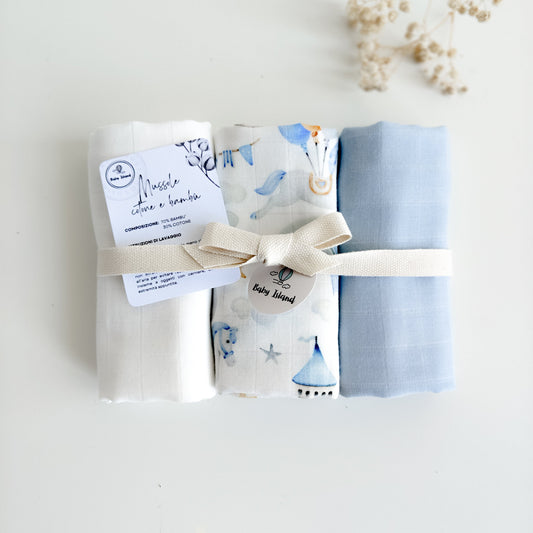 Mussole azzurre per neonato con unicorni, castelli, palloncini. Set da 3 composto da 1 mussola fantasia, 1 azzurra, 1 bianca formato 50x55