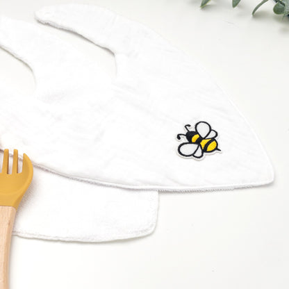 Accessori neonato api: bavaglino assorbente, mussole in cotone, panni cambio, sonaglio e catenina ciuccio personalizzata per bambini e bambine