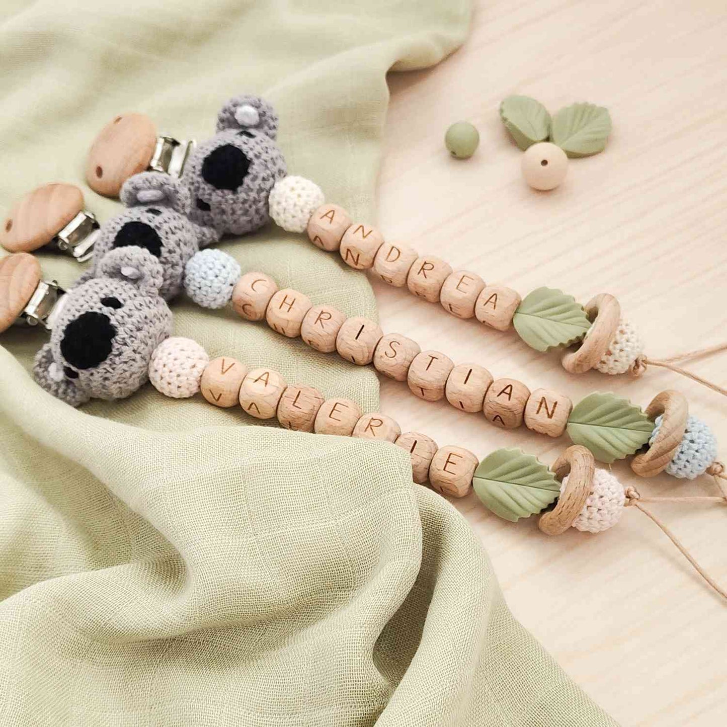 Catenella porta ciuccio con koala personalizzata con nome, ideale per neonato in silicone e legno naturale