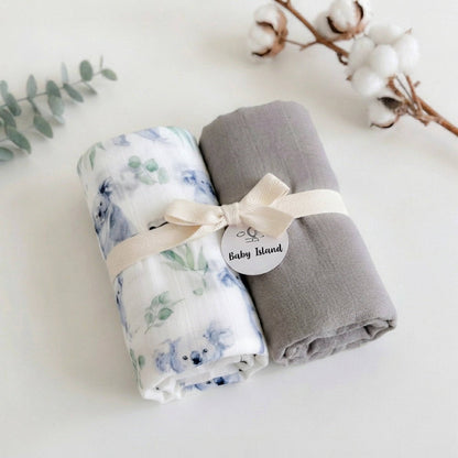 Set di tre mussole per neonato in cotone e bambù con stampa floreale e koala, avvolgenti e traspiranti, con fiocco beige, ideale per neonato.