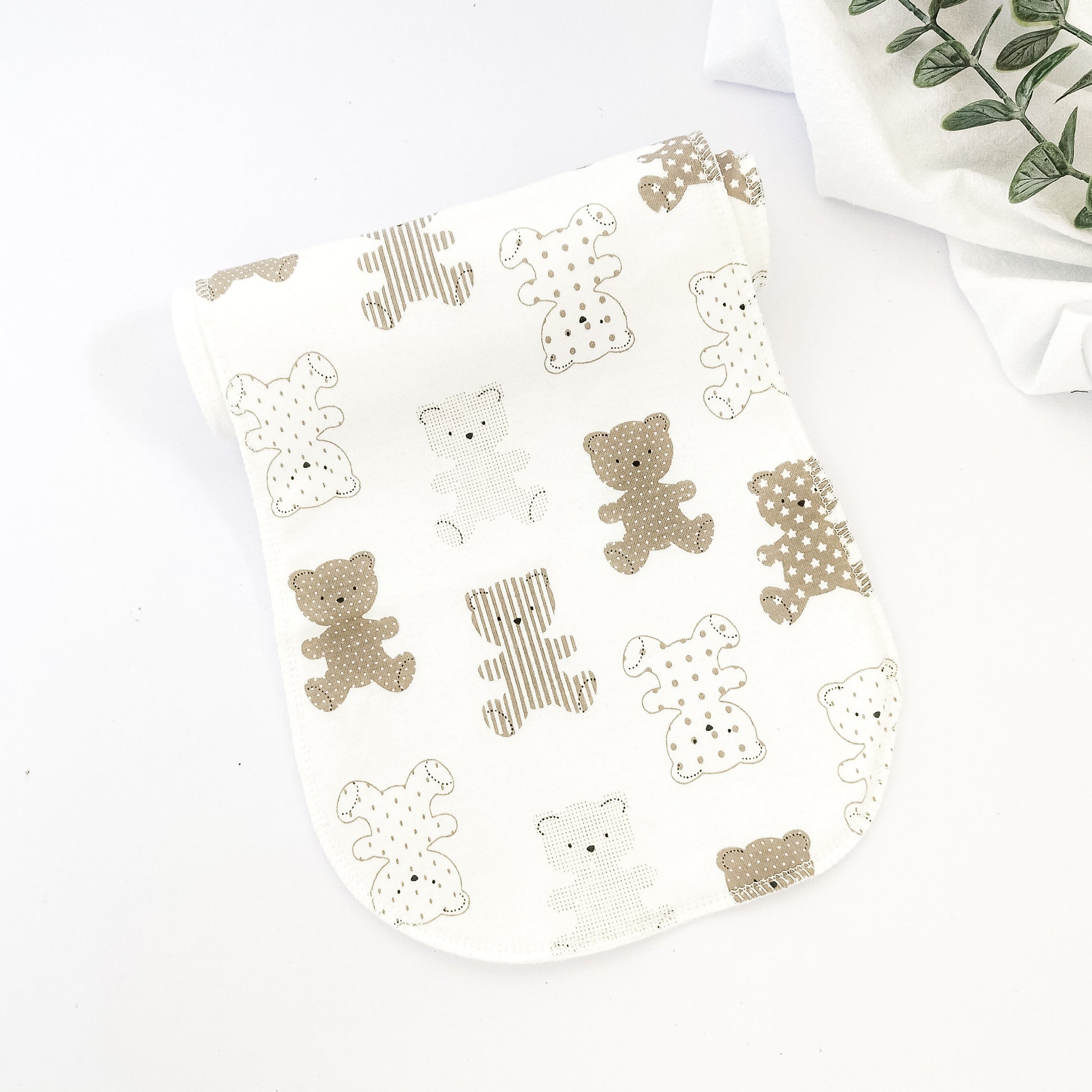 Set di 5 salviette ruttino neonato in cotone morbido con orsetti e righe, ideali per allattamento e protezione vestiti, SKU: 12345
