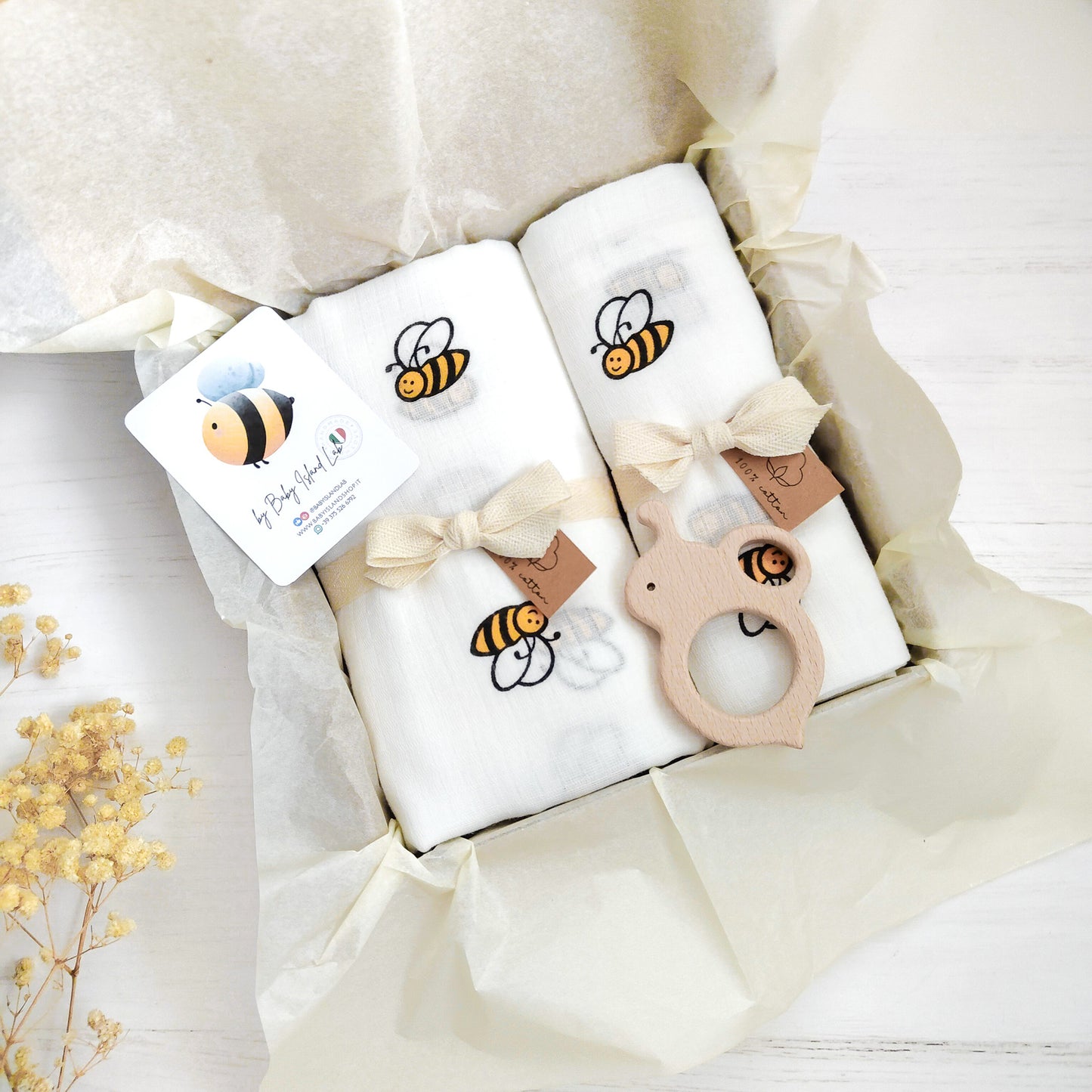 Set mussole neonato a tema api, un telo XL, una mussola piccola con massaggiagengive in legno in regalo!